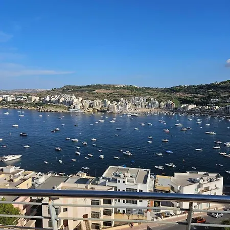 Homestay Double Bedroom In Shared Penthouse - Seabreeze Terraces St. Paul's Bay