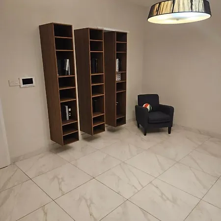 Double Bedroom In Shared Penthouse - Seabreeze Terraces Homestay *