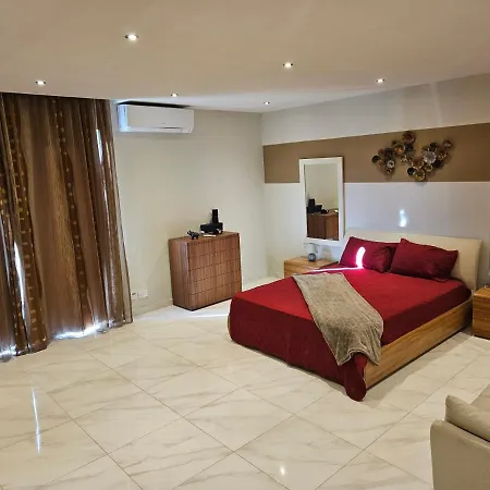 Double Bedroom In Shared Penthouse - Seabreeze Terraces Homestay St. Paul's Bay